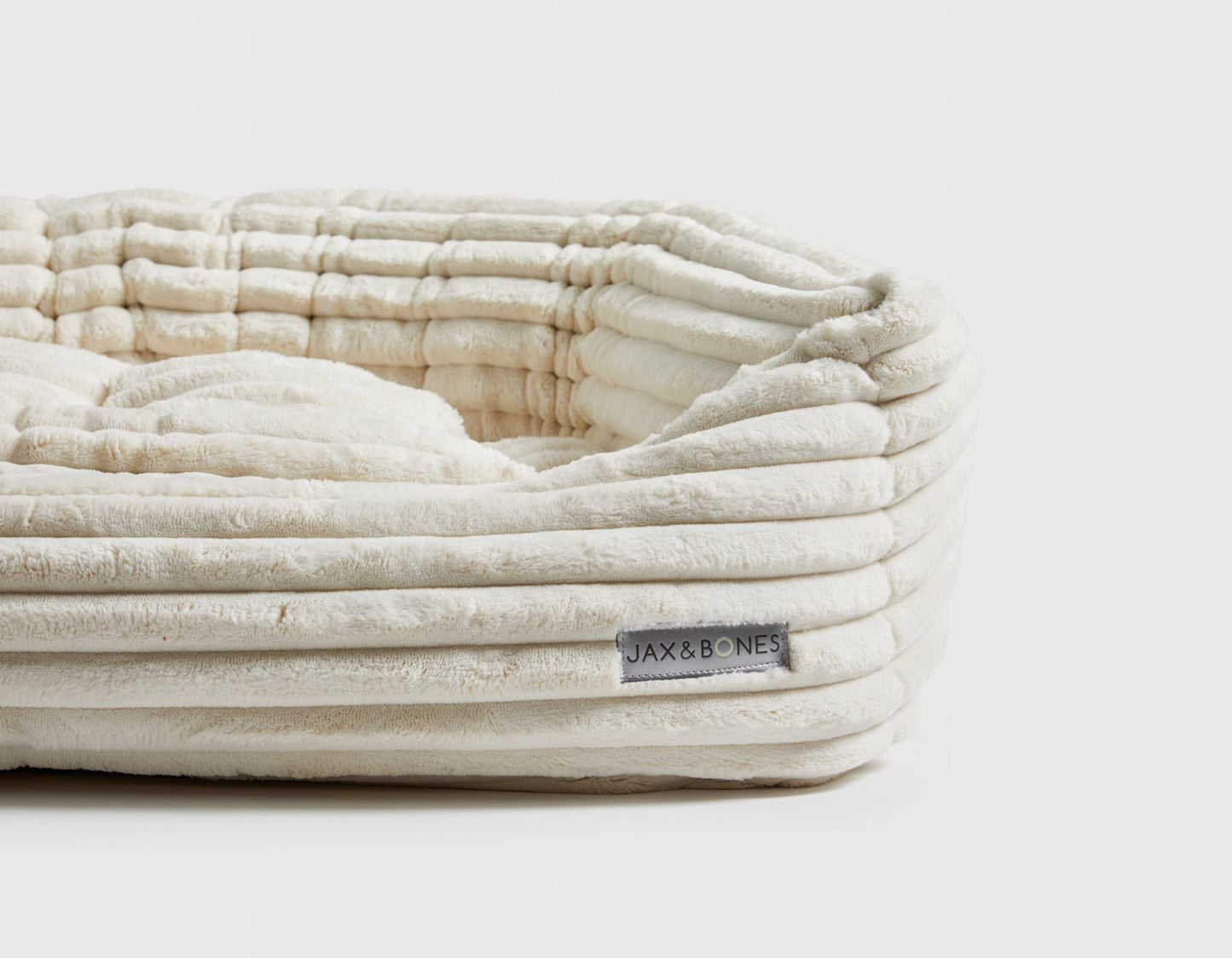 Luna Ivory Napper Bed