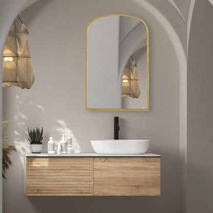 Yari Mirror