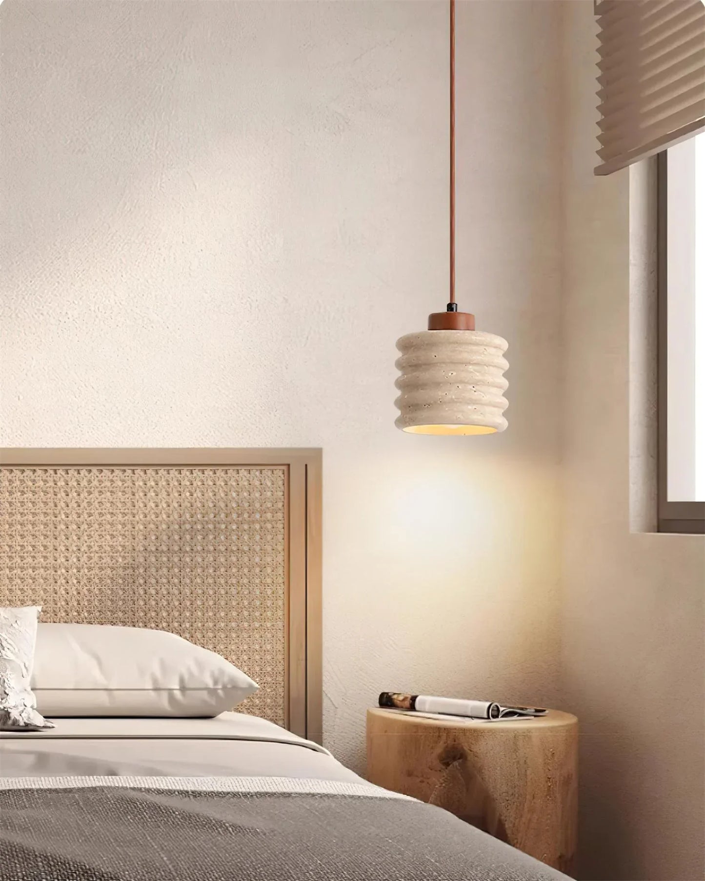 Candeeiro Column Travertine Pendant Lamp