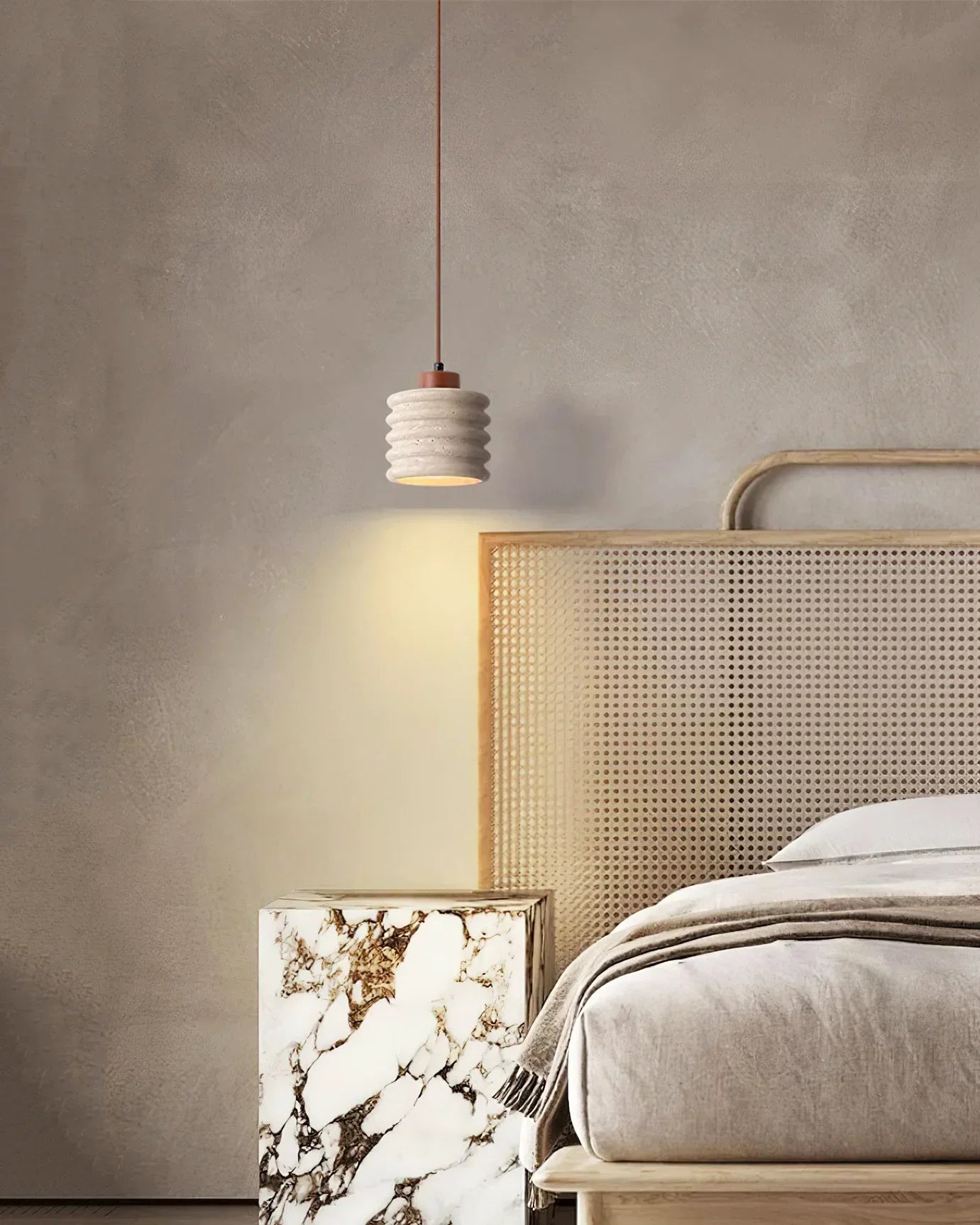 Candeeiro Column Travertine Pendant Lamp