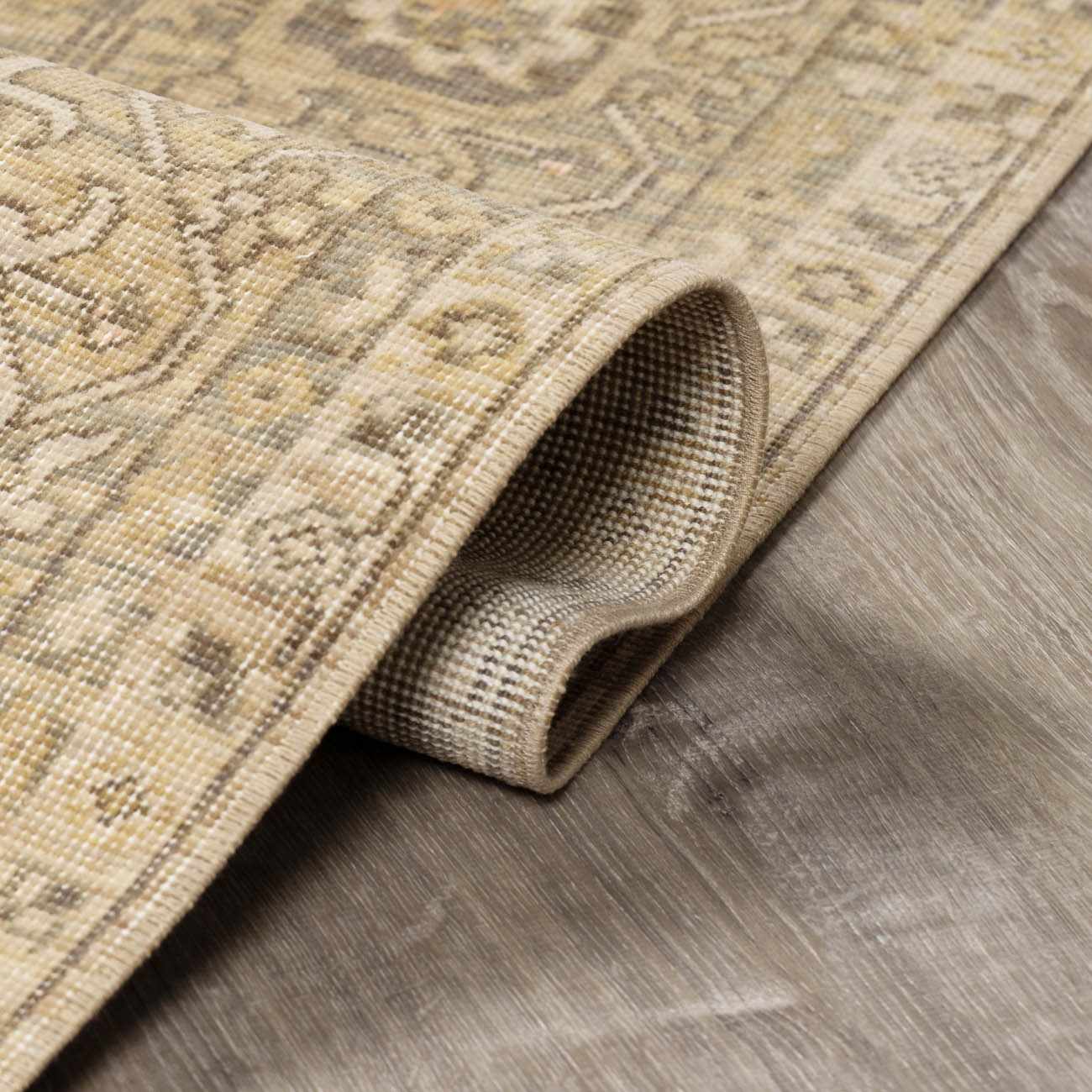 The Alessa Wool Rug