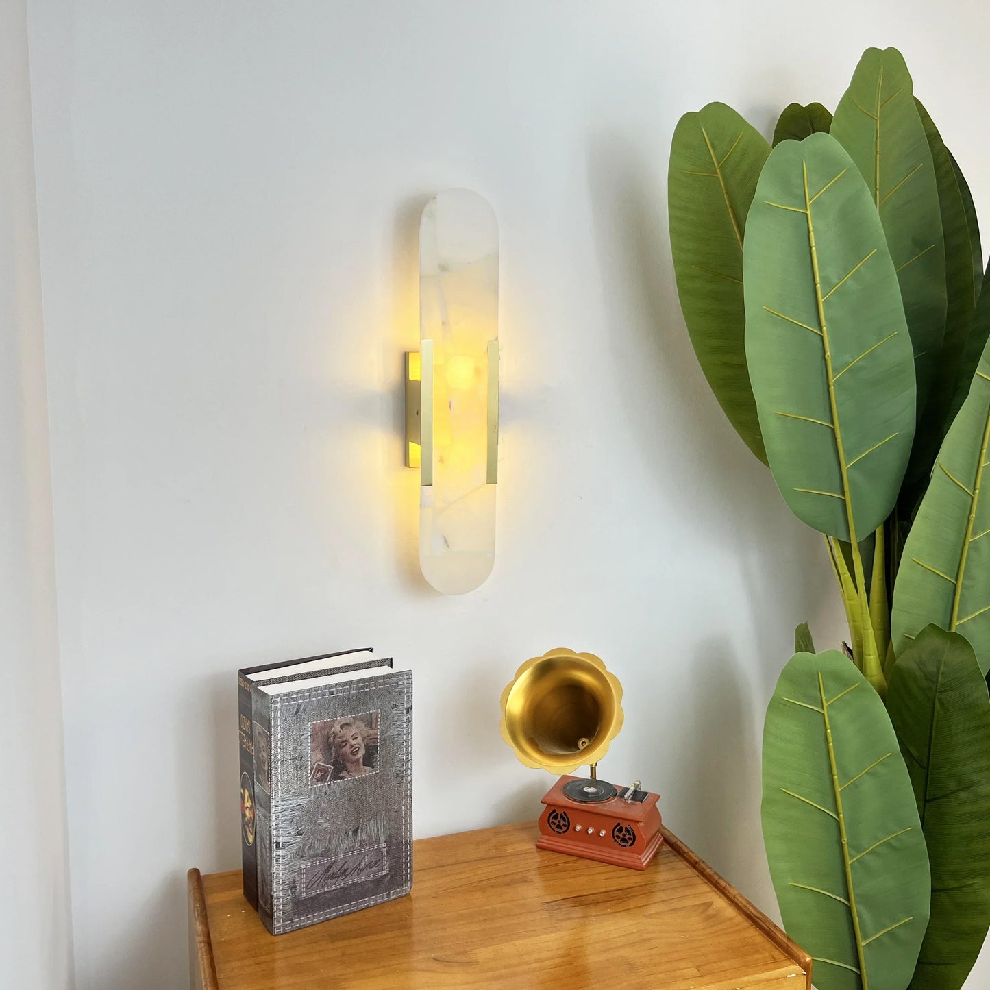 Oval Alabaster Melange Elongated Wall Lamp