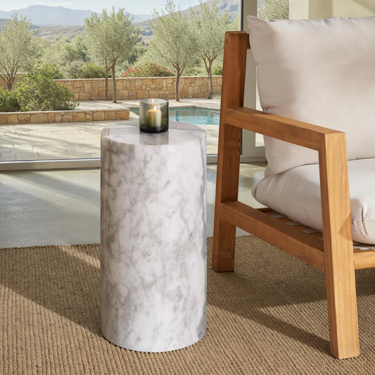 Leahbryanna Round Drink Table