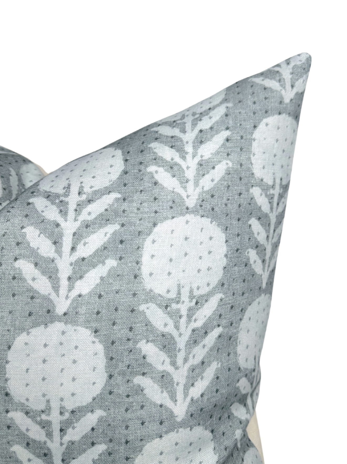Zinnia Pillow in Mineral