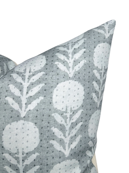 Zinnia Pillow in Mineral