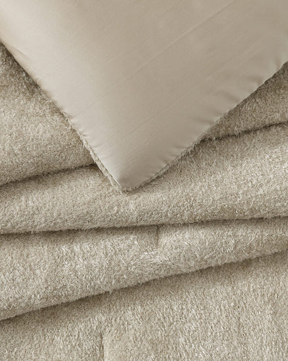 Cloud Silque Stitch Comforter