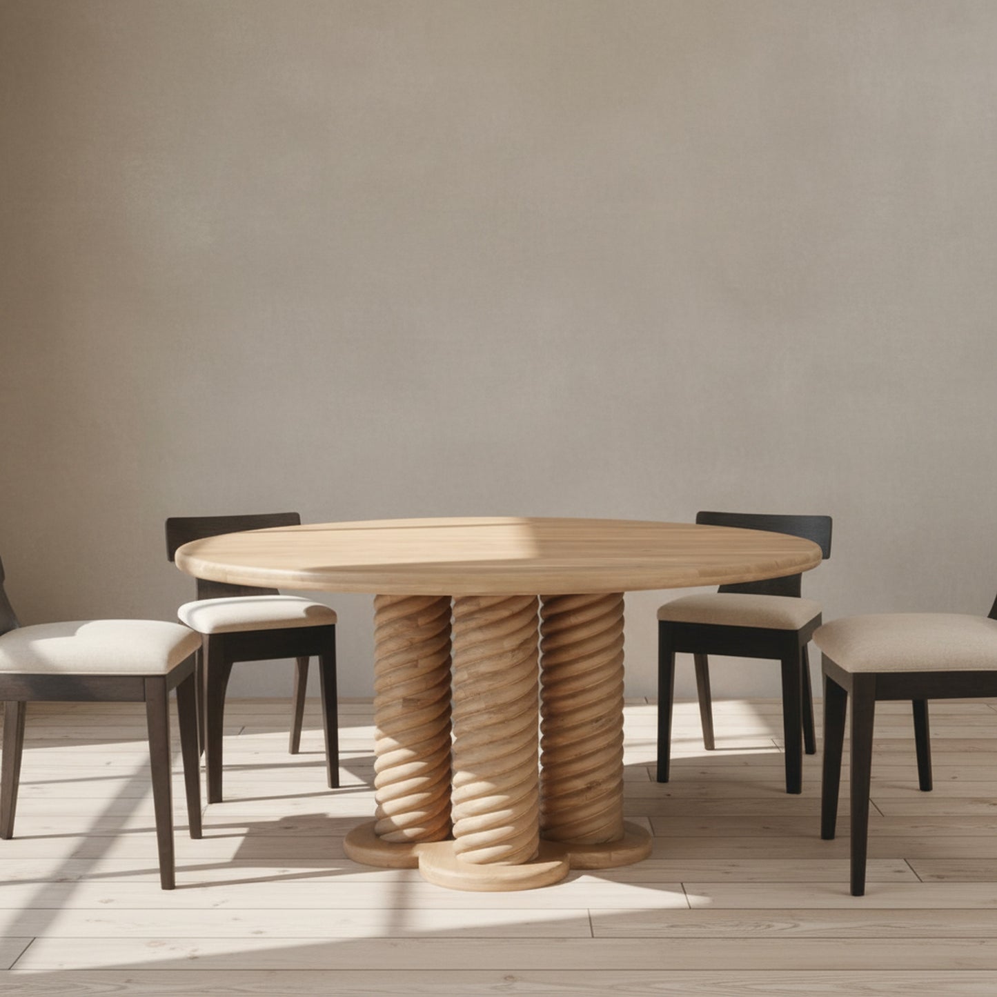 Treccia Round Dining Table Oak