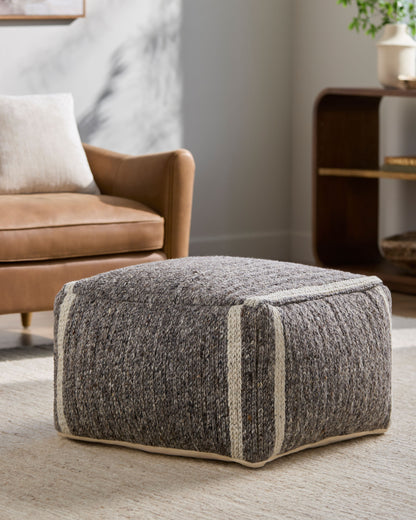 Derby Pouf