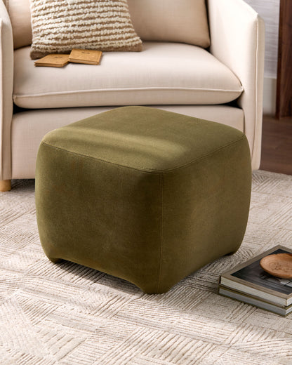 Innaya Ottoman