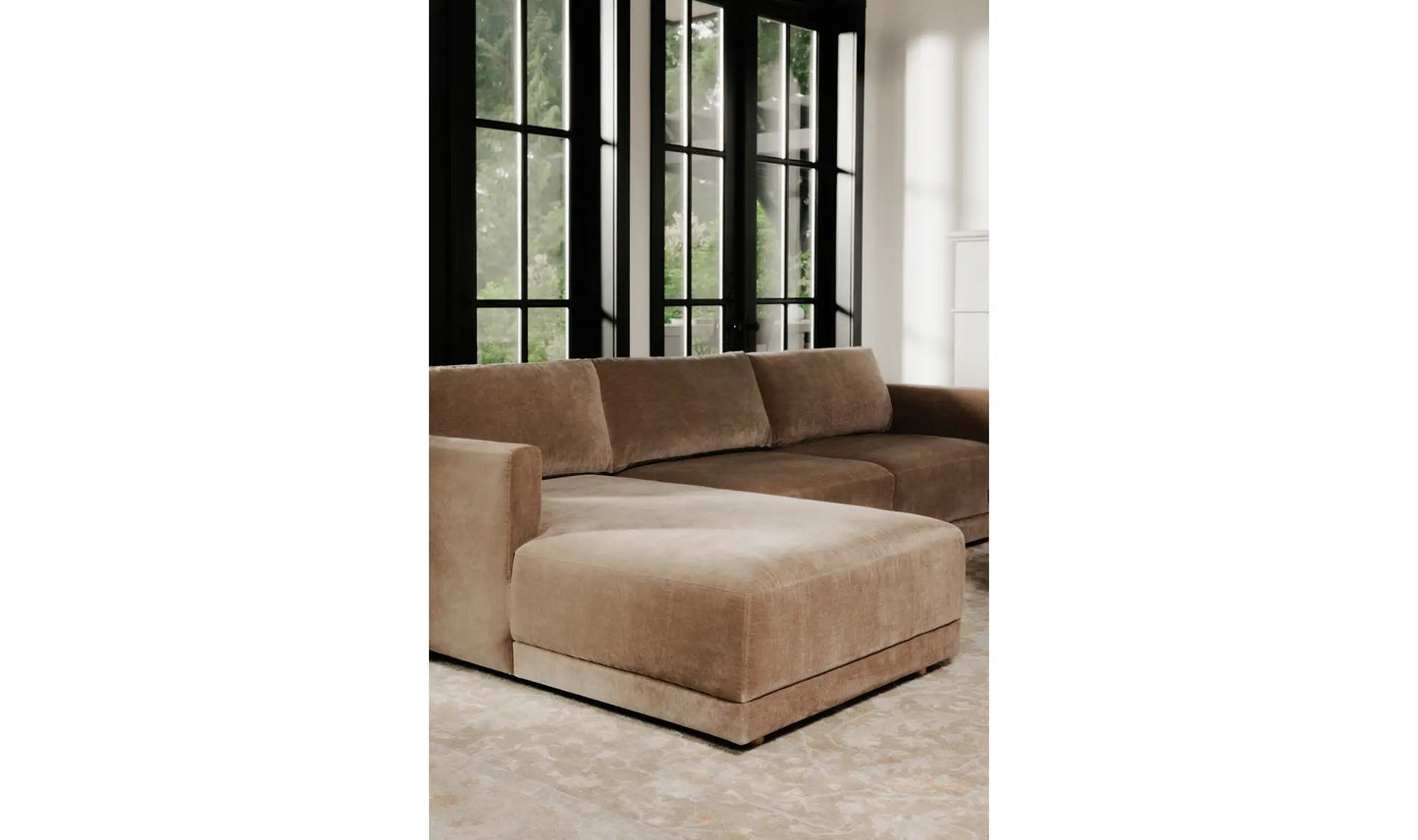 Bryn Sectional