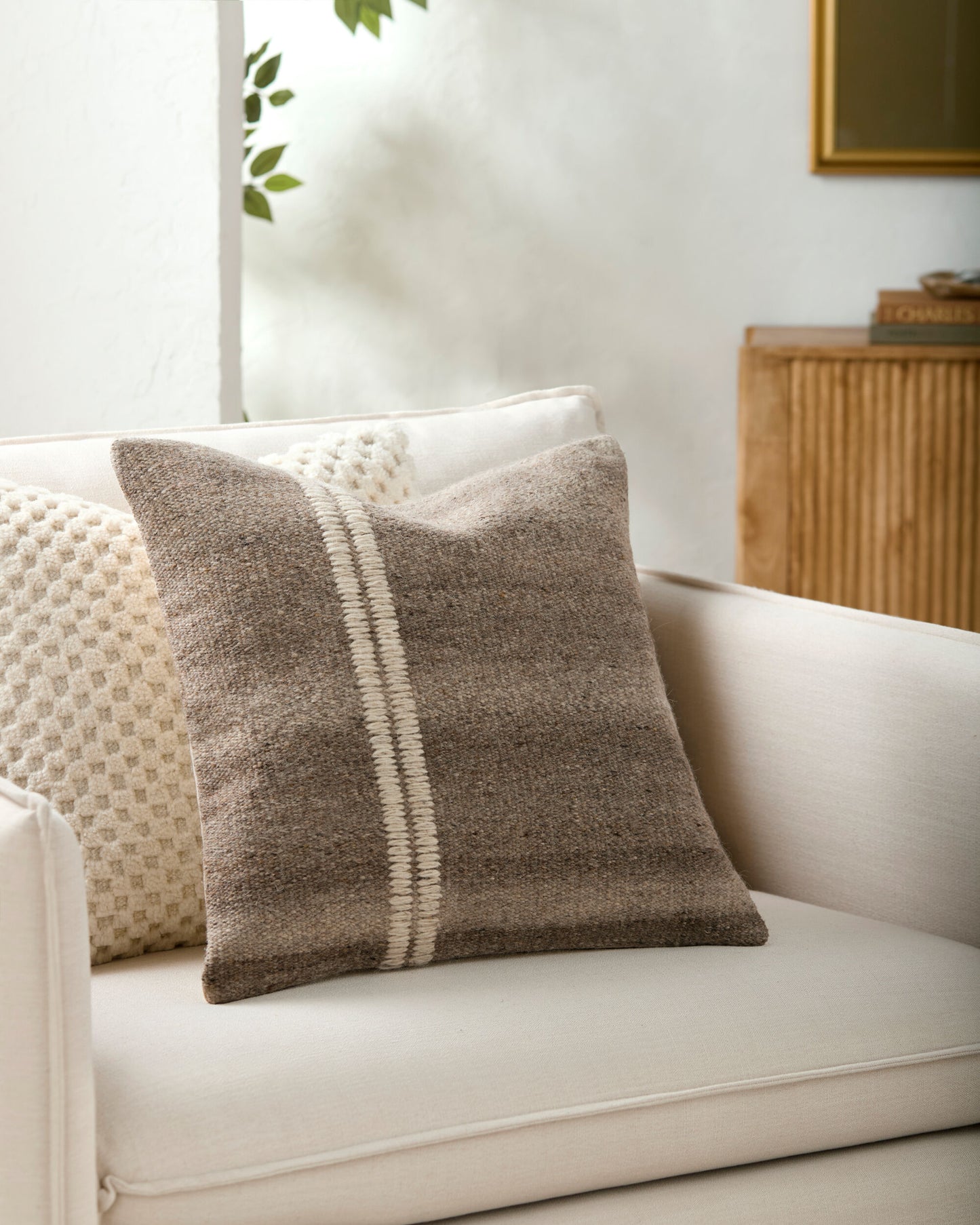 Jundah Pillow