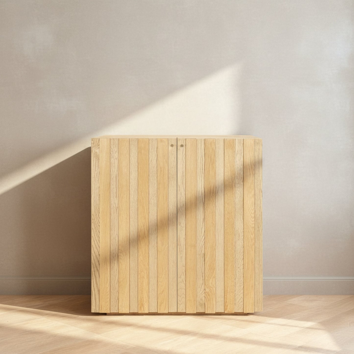 Vermentino Bar Cabinet Oak