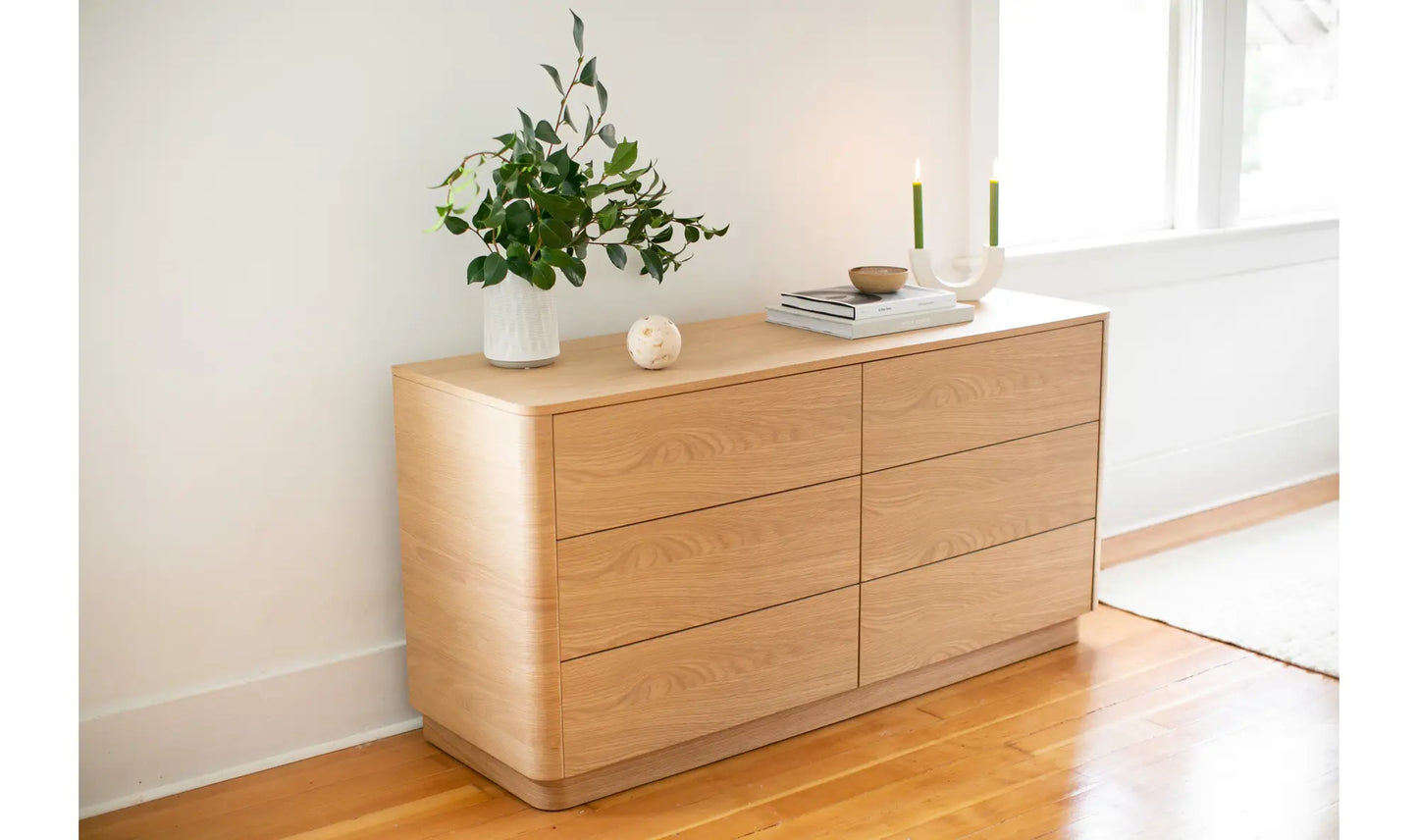 Round Off Dresser